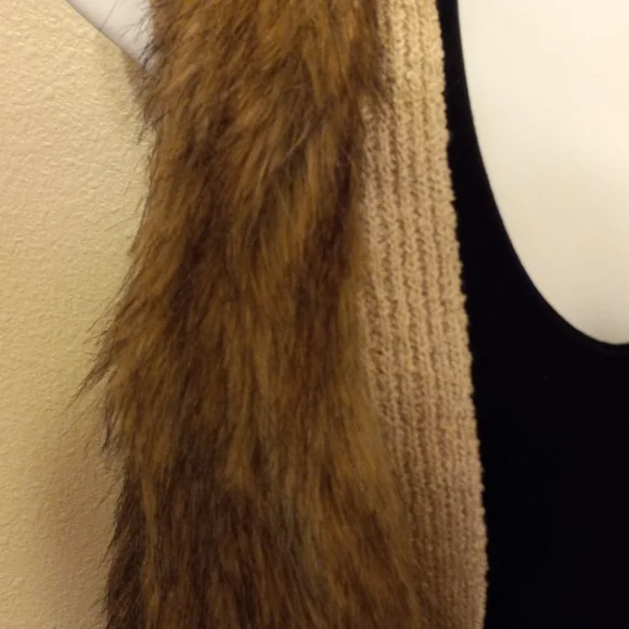 Womens XS Hippie Venus Faux Fur Sweater Vest. Natural. Side Pockets. Vintage - Picture 4 of 12